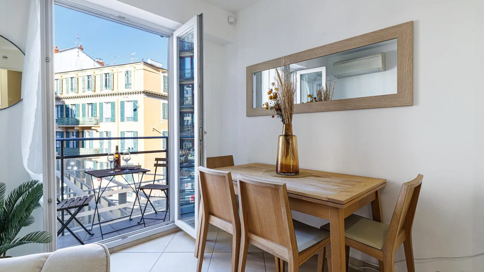 Διαμέρισμα Nice Luxury